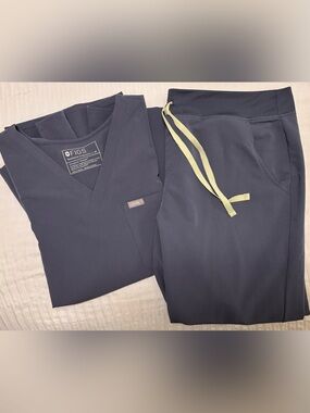 Figs Women’s Scrub Set in Navy with Light Green Drawstring